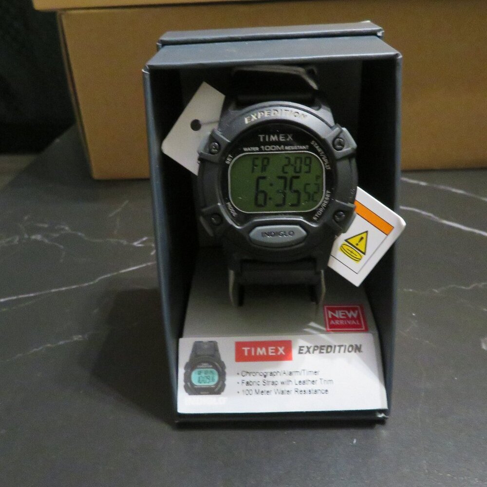 Men`s Timex Indiglo Watch Expedition Black TW4B25200 Brand New